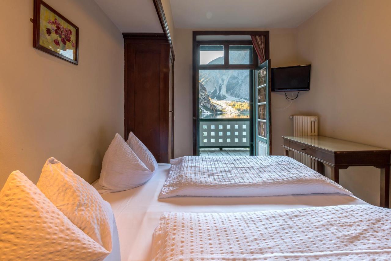 Hotel Lago Di Braies Braies  Ngoại thất bức ảnh