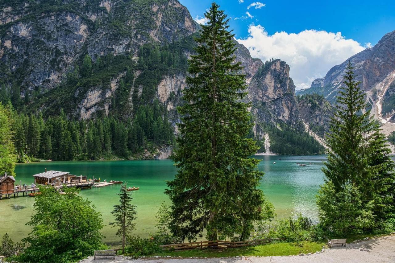 Hotel Lago Di Braies Braies  Ngoại thất bức ảnh